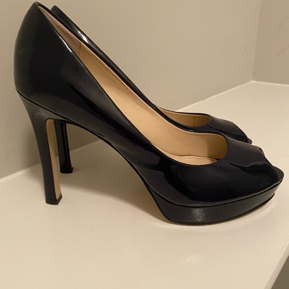 anne klein navy pumps